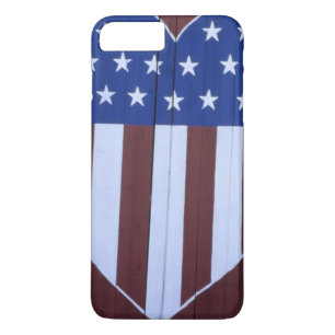 Flagge in Herzform auf einer Scheune gemalt nach 9 Case-Mate iPhone Hülle