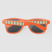 Flagge Irlands mit Kleeblättern (Rückseite)