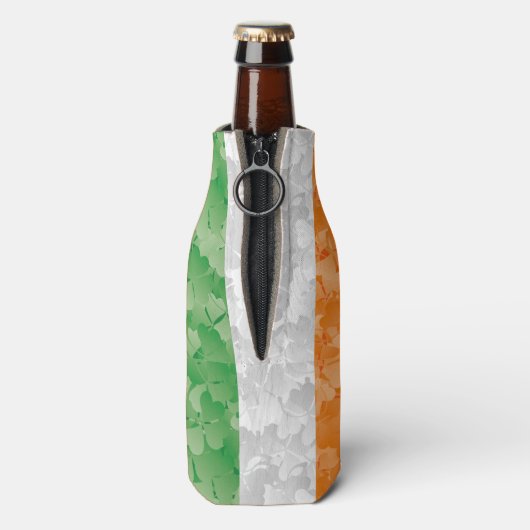Flagge Irlands mit Kleeblättern Flaschenkühler (Flasche Rückseite)