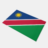 Flagge Namibias (Südafrika) Fußmatte (Schrägansicht)