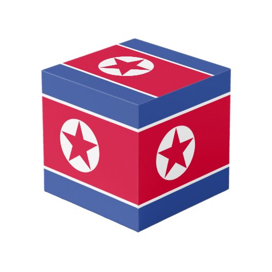 Flagge Nordkoreas Würfel (Vorderseite Schrägansicht)