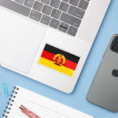 Flagge Ostdeutschlands - DDR (1959-1990) Aufkleber (Laptop mit iPhone)