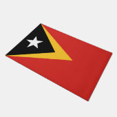Flagge Osttimors Fußmatte (Schrägansicht)