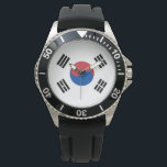Flagge Südkoreas (ROK) Armbanduhr<br><div class="desc">Dieses Design zeigt die Nationalflagge von Südkorea (offiziell als Republik Korea bekannt, d.h. ROK), einem Land in Ostasien. Es bildet den südlichen Teil der koreanischen Halbinsel und teilt eine Landgrenze zu Nordkorea (DVRK). Seoul ist die Hauptstadt-Stadt Südkoreas, und etwa die Hälfte der gesamten Bevölkerung lebt im Gebiet der Hauptstadt Seoul,...</div>