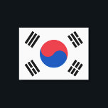Flagge Südkoreas (ROK) Leinwanddruck<br><div class="desc">Dieses Design zeigt die Nationalflagge von Südkorea (offiziell als Republik Korea bekannt, d.h. ROK), einem Land in Ostasien. Es bildet den südlichen Teil der koreanischen Halbinsel und teilt eine Landgrenze zu Nordkorea (DVRK). Seoul ist die Hauptstadt-Stadt Südkoreas, und etwa die Hälfte der gesamten Bevölkerung lebt im Gebiet der Hauptstadt Seoul,...</div>