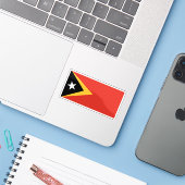 Flagge Timor-Lestes (Osttimor) Aufkleber (Laptop mit iPhone)