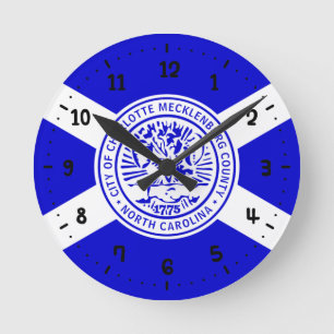 Flagge von Charlotte, North Carolina Runde Wanduhr