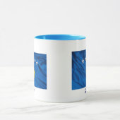 Flagge von Kosovo Tasse (Zentrum)