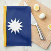Flagge von Nauru Geschirrtuch (Viertel Falte)