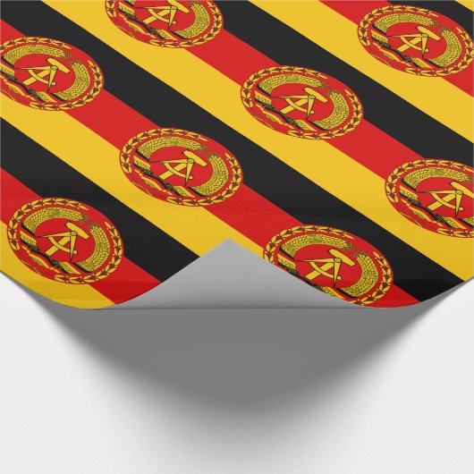 Flagge von Ostdeutschland - Flagge der DDR (DDR) - Geschenkpapier (Ecke)