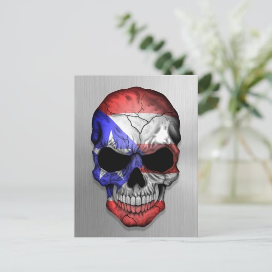 Flagge von Puerto Rico auf einem Stahlschädel Postkarte (Stehend Vorderseite)