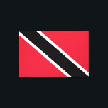 Flagge von Trinidad und Tobago Leinwanddruck<br><div class="desc">In diesem Design findet man die Nationalflagge von Trinidad und Tobago (offiziell die Republik Trinidad und Tobago), das südlichste Inselland der Karibik. Es besteht aus den wichtigsten Inseln Trinidad und Tobago, sowie zahlreiche viel kleinere Inseln. Trinidad und Tobago ist besonders für seinen Reichtum an fossilen Brennstoffen bekannt. Sie hat eine...</div>