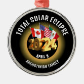 Flaggen 2024 INSGESAMT SOLAR ECLIPSE-Familie Ornament Aus Metall (Vorne)