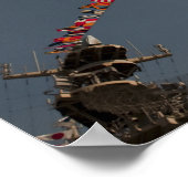 Flaggen fliegen über das Deck der USS Iwo Jima Poster (Ecke)