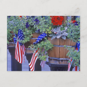 Flaggen und Blumen in Philipsburg Montana Postkarte
