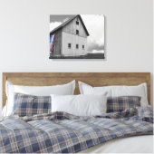 Flaggen unserer Bauern - Stall mit amerikanischer  Leinwanddruck (Insitu (Schlafzimmer))