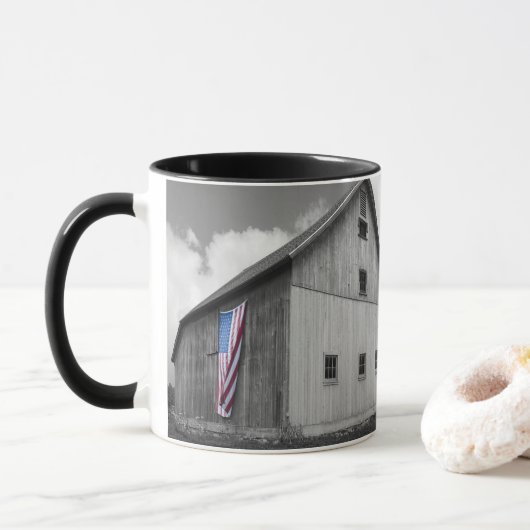 Flaggen unserer Bauern - Stall mit amerikanischer Tasse (Mit Donut)