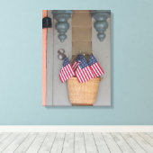 Flaggenkörbe - Martha's Vineyard Leinwanddruck (Insitu (Holzboden))