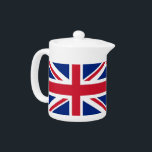 Flaggenteapot des Vereinigten Königreichs<br><div class="desc">Fügen Sie Ihrer Teezeit eine Touch britischen Charmes hinzu, mit unserem exklusiven Teekessel mit der Flagge des Vereinigten Königreichs! Dieser Teekessel mit viel Liebe zum Detail ist mehr als nur ein funktionales Stück; er ist eine Feier des reichen Erbes und kulturellen Stolzes Großbritanniens. Das elegante Design zeigt den berühmten Unijack...</div>