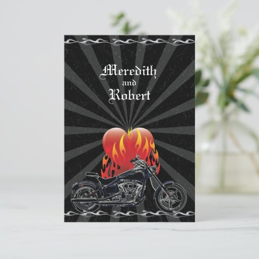 Flaming-Liebe-Biker-Hochzeitsantwort RSVP Karte (Stehend Vorderseite)