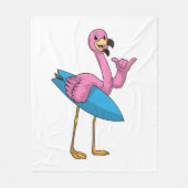 Flamingo als Surfer mit Surfboard Fleecedecke (Vorderseite)