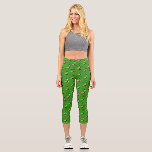 Flamingo Animal Green St Patrick's Day Capri Leggings (Vorderseite)
