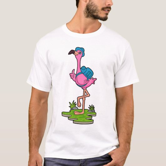 Flamingo as Hiker with Backpack T-Shirt (Vorderseite)
