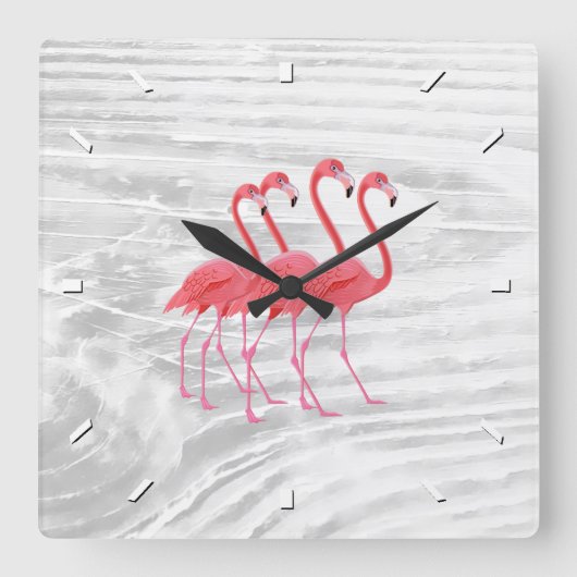 Flamingo auf Washed Wood Quadratische Wanduhr (Vorderseite)
