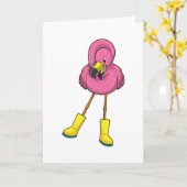 Flamingo beim Regen mit Gummistiefeln Karte (Gelbe Blume)