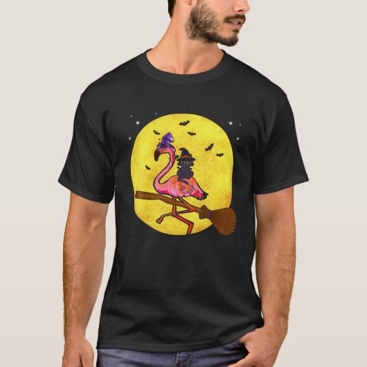 Flamingo Bird Riding Broom With Black Cat Hallowee T-Shirt (Vorderseite)