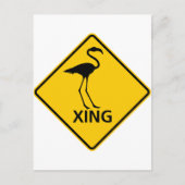 Flamingo Crossing Highway Sign Postkarte (Vorderseite)