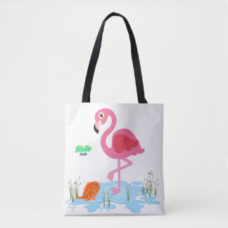 Flamingo, der einen Fisch in einem Teich serviert Tasche