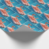 Flamingo Floating With a Cocktail In a Pool Geschenkpapier (Ecke)