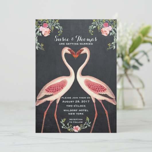 Flamingo Hochzeit Einladung Chalkboard (Stehend Vorderseite)