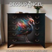 Flamingo in einer Explosion der Farbe Seidenpapier