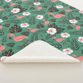 Flamingo nahtloses Muster rosa auf grünem Hintergr Sherpadecke (3/4)