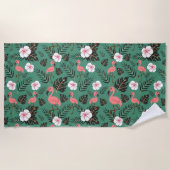 Flamingo nahtloses Muster rosa auf grünem Hintergr Strandtuch (Vorderseite)