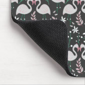 Flamingo nahtloses Muster weiß auf dunklem Hinterg Mousepad (Ecke)