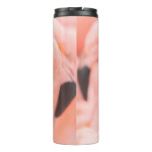Flamingo (Phoenicopterus chilensis), mit Thermosbecher (Rückseite)