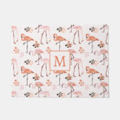 Flamingo-Rosa-Korallen-Monogramm-Muster Fußmatte (Vorderseite)