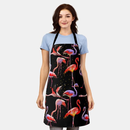 Flamingo-Schürze mit dunklem Hintergrund Schürze (Getragen)