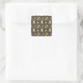 Flamingo seamless pattern yellow and white flowers quadratischer aufkleber (Tasche)