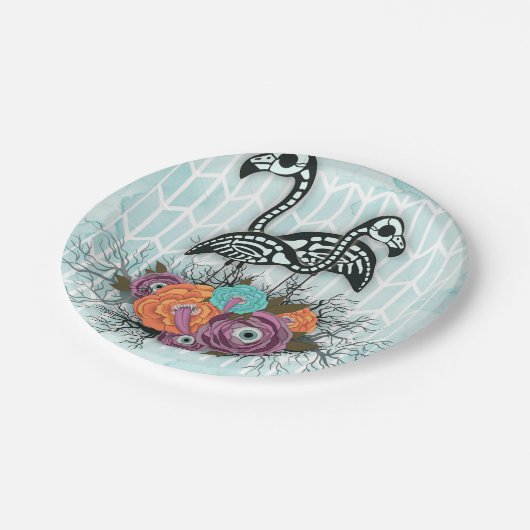 Flamingo-Skeleton Halloween-Zusammensetzung Pappteller (Schrägansicht)