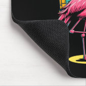Flamingo-Sonnenbrille trinkt Bier am Strand Lustig Mousepad (Ecke)