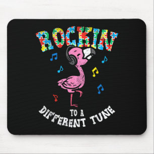 Flamingo-Tanz bei Autismus-Kind nach anderer Melod Mousepad