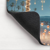 Flamingo trägt einen Weihnachtskranz Mousepad (Ecke)