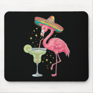 Flamingo trinkt Margarita Lustiger mexikanischer P Mousepad
