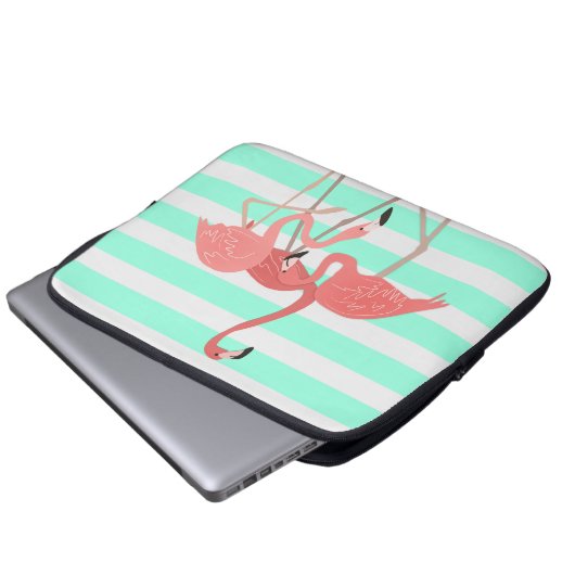 Flamingo Trio on Stripes Laptopschutzhülle (Vorne Knopf)