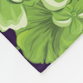 Flamingo, tropische Pflanze, schwarzer Hintergrund Fleecedecke (Ecke)