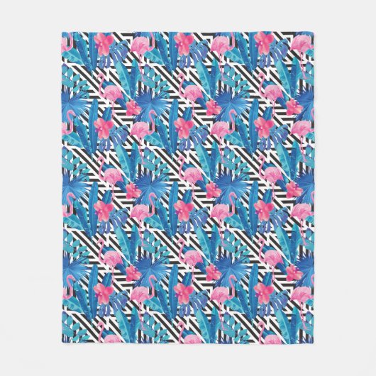Flamingo u. Palmen auf geometrischem Muster Fleecedecke (Vorderseite)